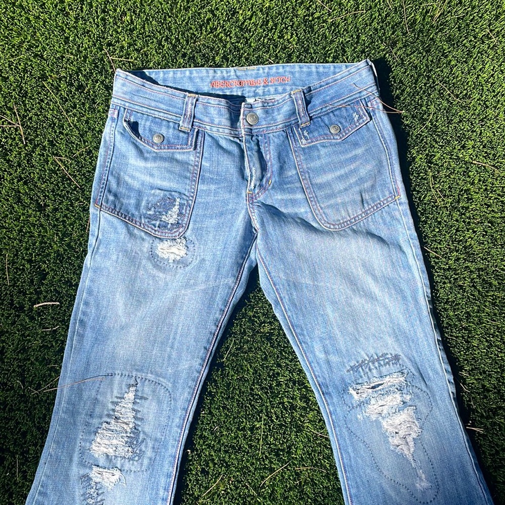 VINTAGE Y2K Ambercrombie & Finch Jeans with PINK stitching